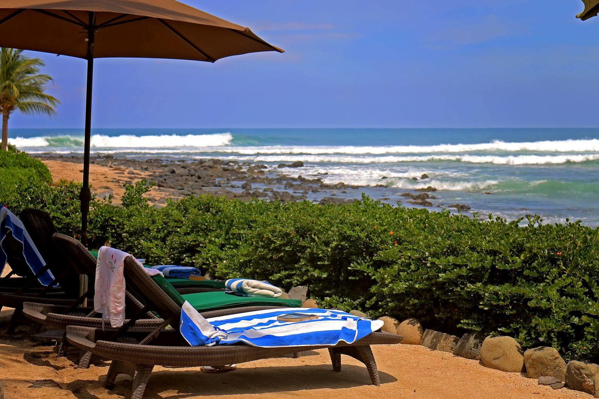 The Inn Manzanillo Bay 特隆戈内斯 外观 照片